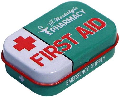 Pillendose gefüllt mit Pfefferminzdragee " First Aid Green " Nostalgie Reklame Retro onlin