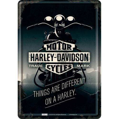 Postkarte "Harley-Davidson - Things Are Different"